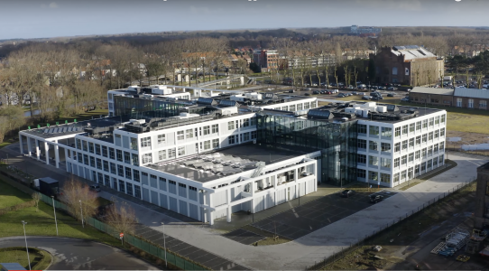 ag real estate vti brugge schoolgebouw