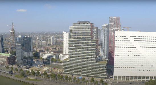 fek metaal terraced tower rotterdam ballustrades balkonbeglazing