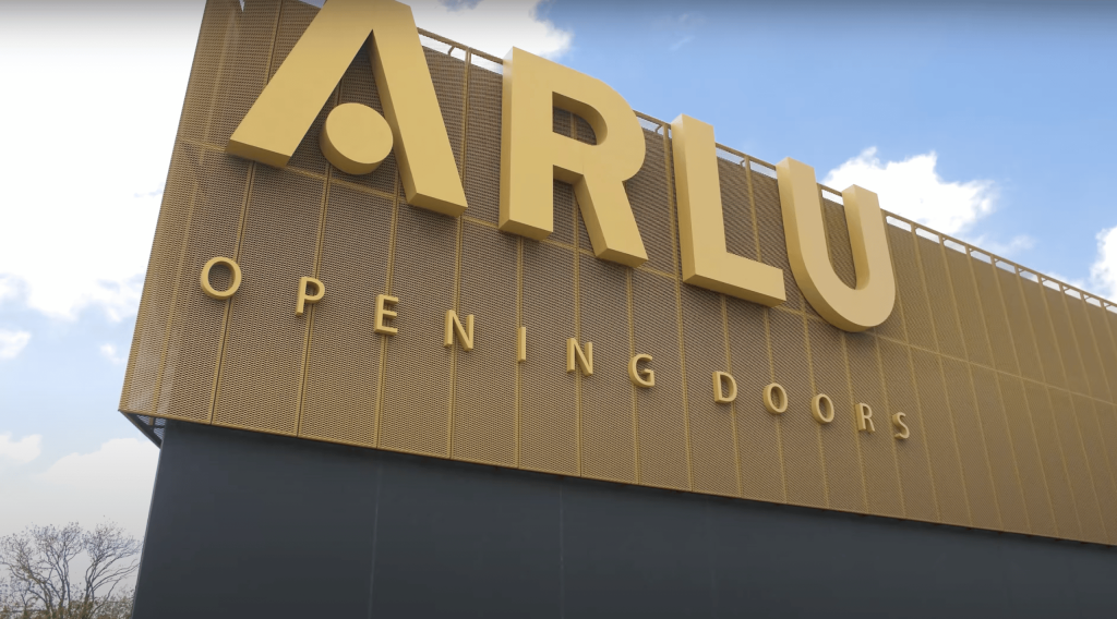 hydro building systems bedrijfspand arlu