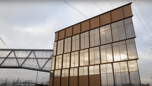 alumet dp world antwerpen gevel profielen