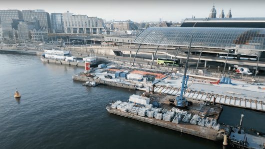 klaver fietsparkeren ijboulevard amsterdam