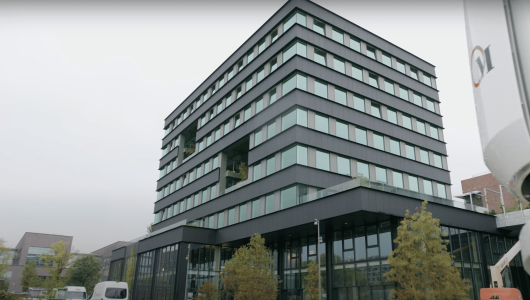 grenzebach zonnepanelen gevel max & moore amsterdam