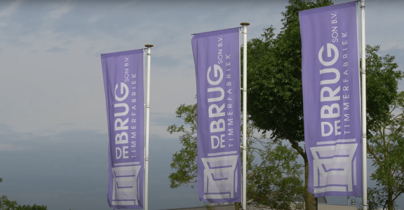 de brug timmerfabriek houtbewerking