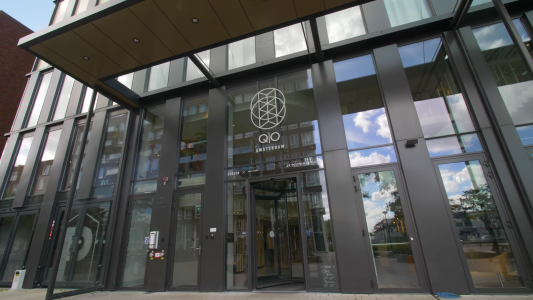 boon edam qo hotel amsterdam draaideur facade