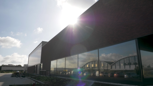 eilers afbouw bv sportcentrum hellevoetsluis gevel