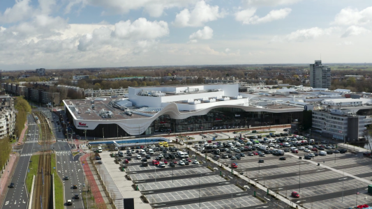 bennis arnhem mall of the netherlands