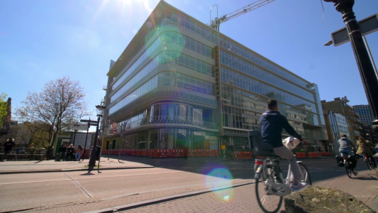 theuma house modernes utrecht hang- en sluitwerk