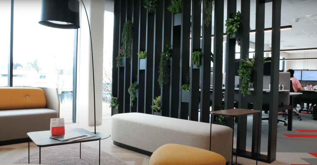 kinnarps mitsubishi loppem kantoor interieur