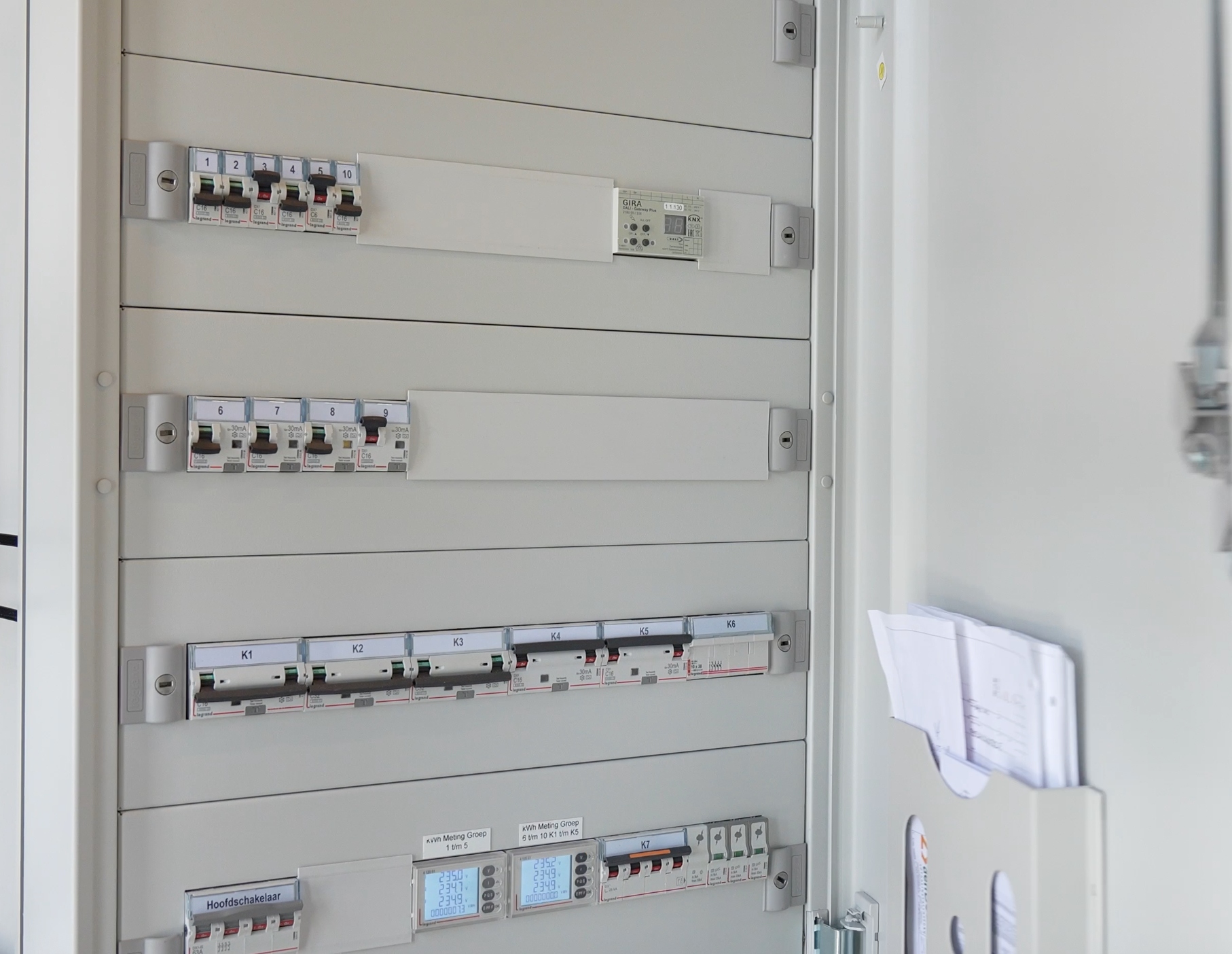 Eltech Paneelbouw levert verdeelinrichtingen voor Fugro in Nootdorp (video)