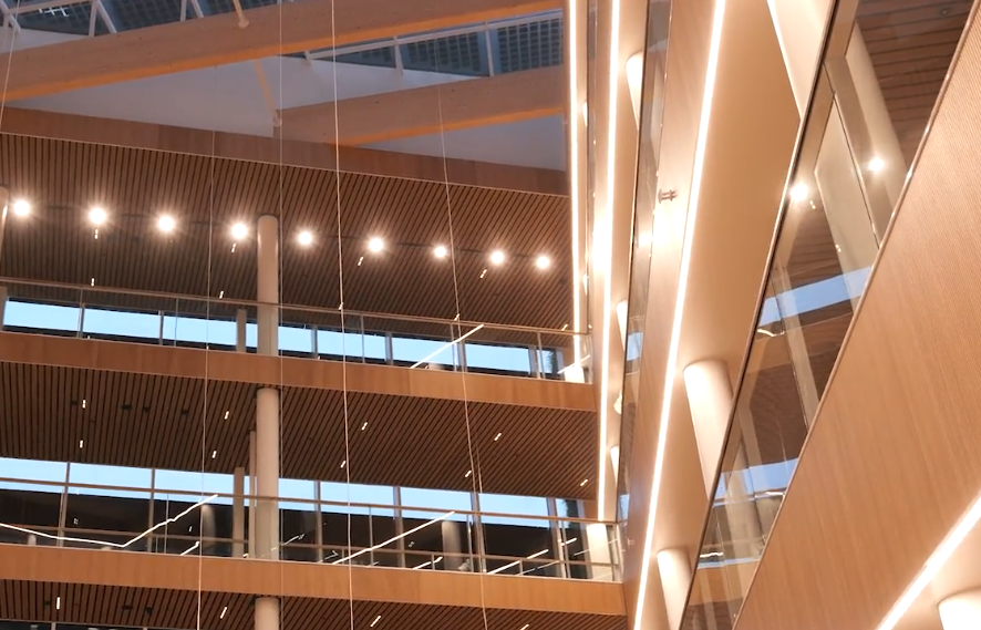 Illuxtron realiseert verlichtingsoplossing bij Plus Ultra Utrecht (video)