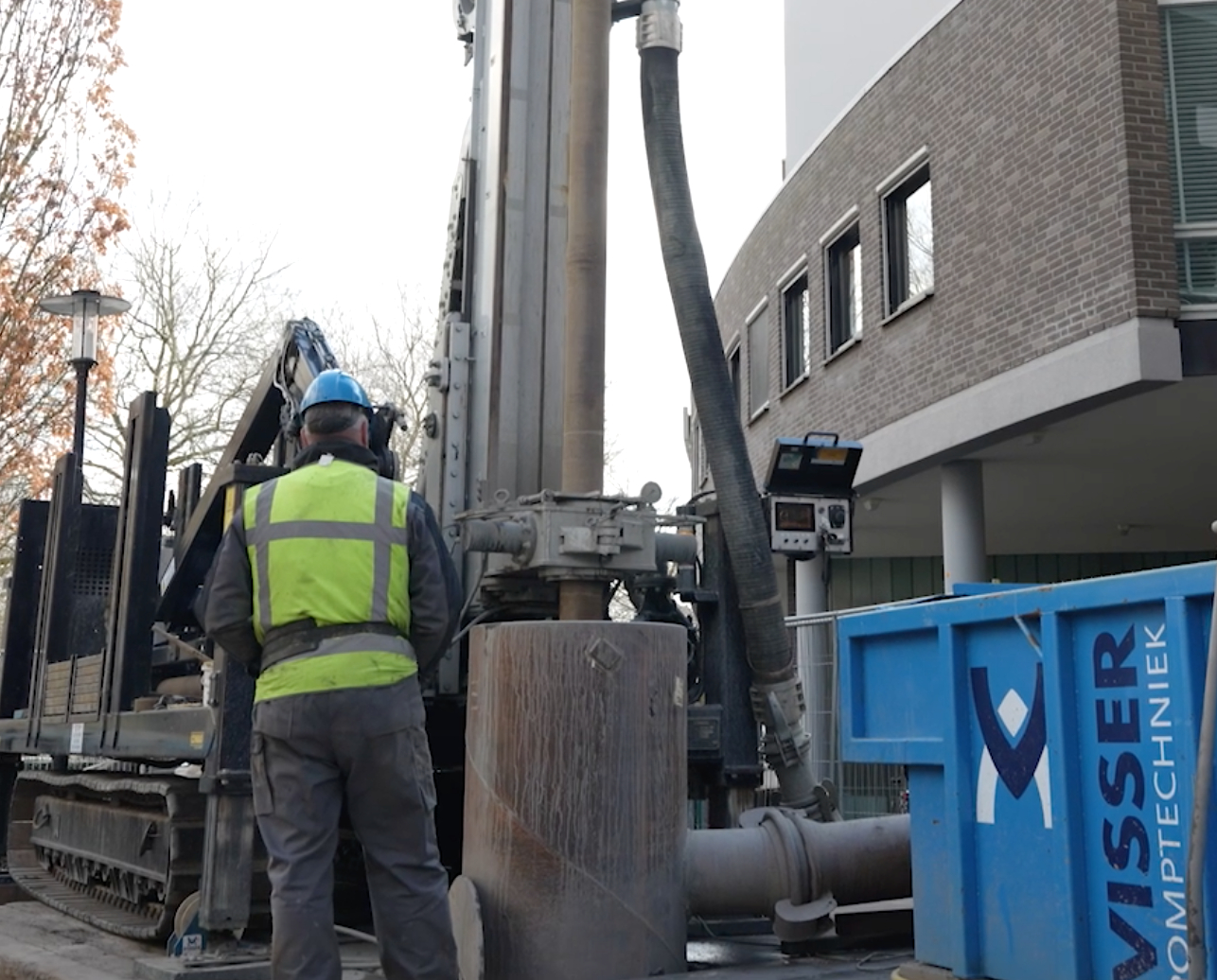 Visser Pomptechniek realiseert duurzaam WKO systeem voor Dordthuis in Dordrecht (video)
